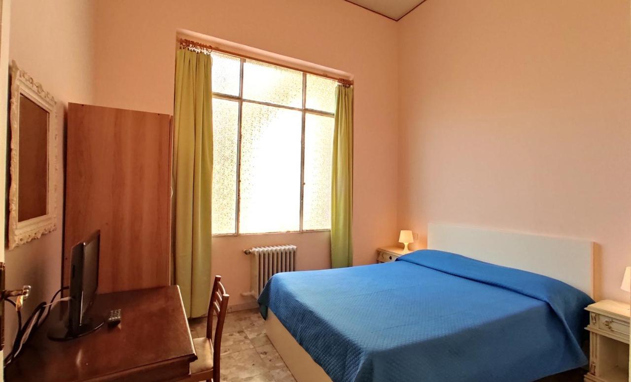 Hotel Rita Major Florence Bilik gambar