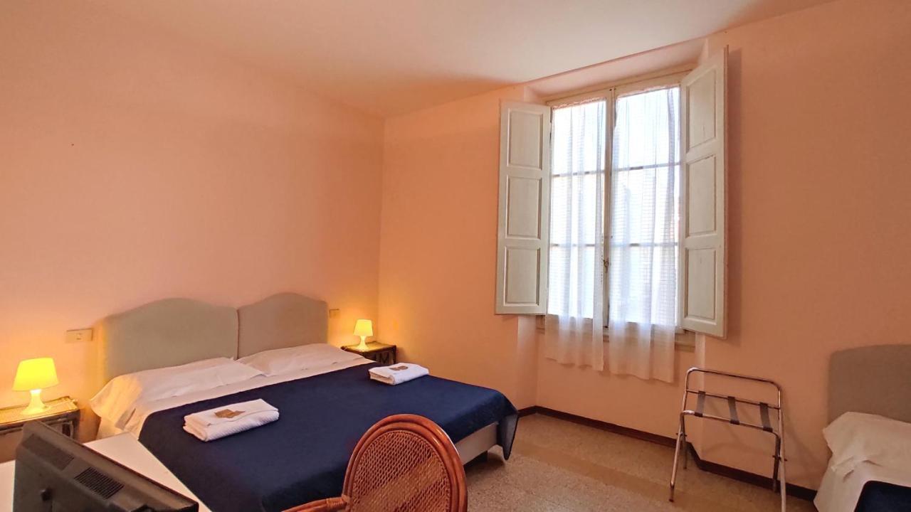 Hotel Rita Major Florence Bilik gambar